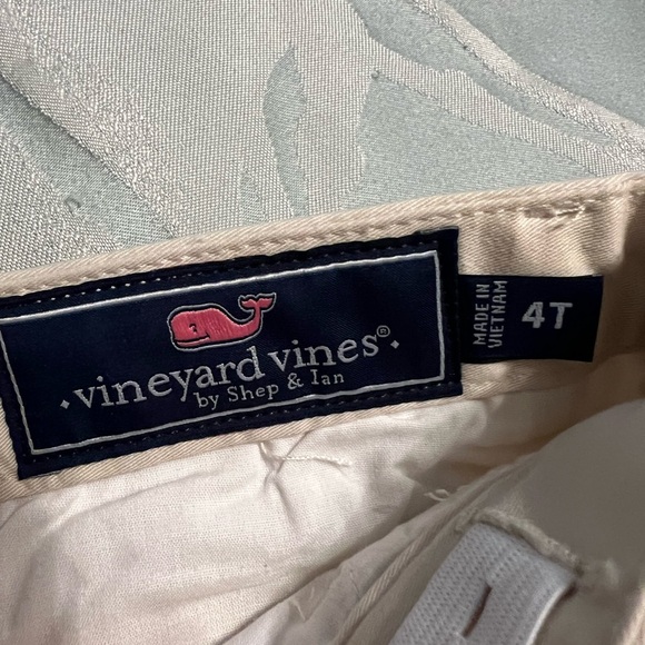 New Vineyard Vines boys flat front khaki stretch shorts 4T - Picture 5 of 8